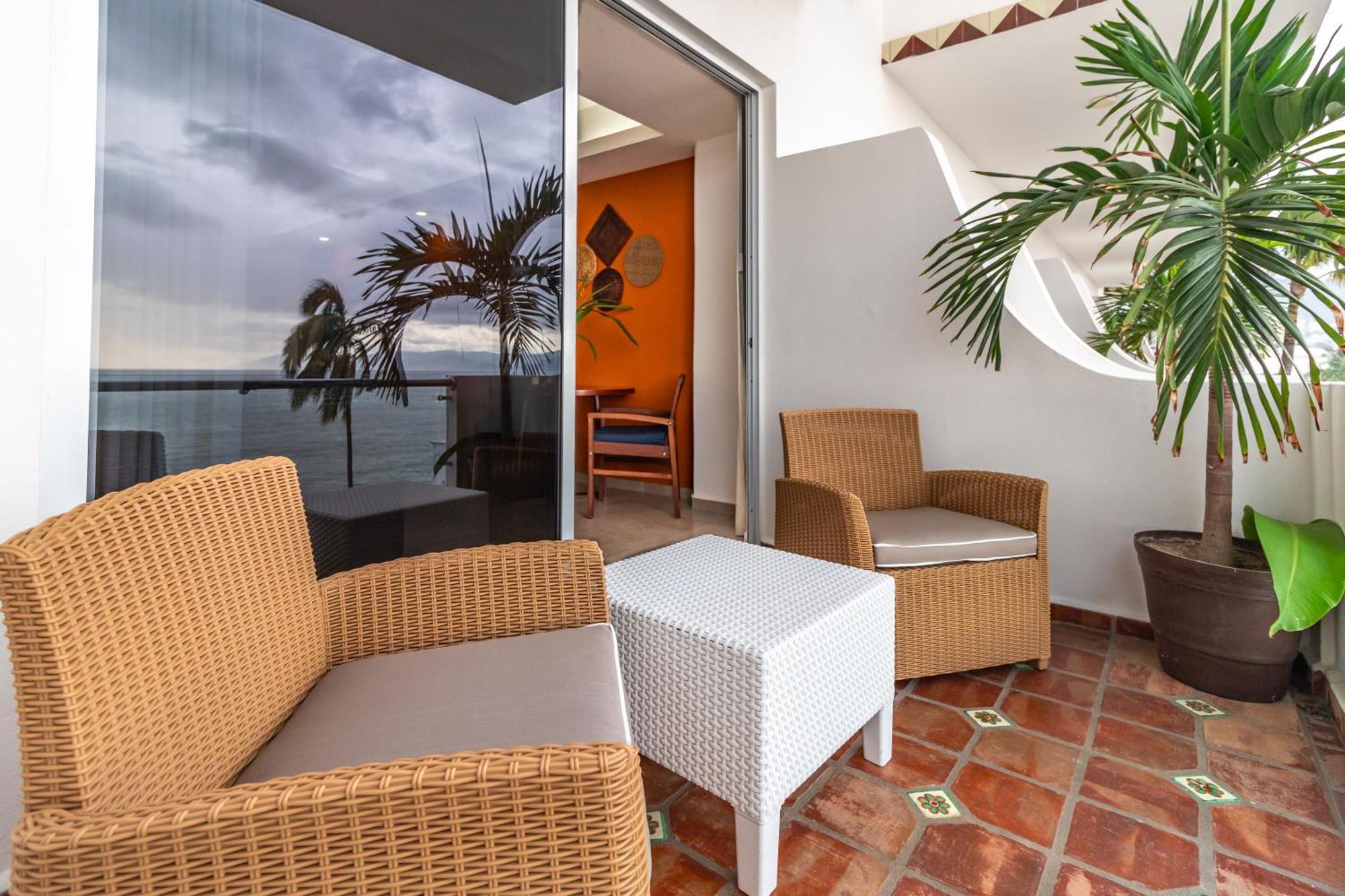 The Paramar Beachfront Boutique Hotel With Breakfast Included - Downtown Malecon Puerto Vallarta Ngoại thất bức ảnh