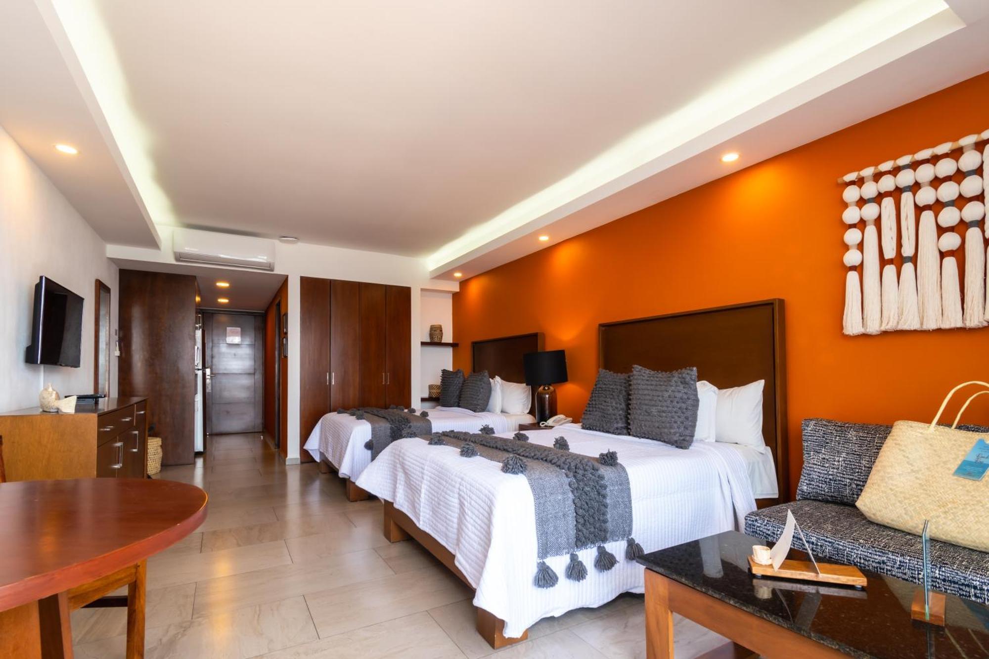 The Paramar Beachfront Boutique Hotel With Breakfast Included - Downtown Malecon Puerto Vallarta Ngoại thất bức ảnh