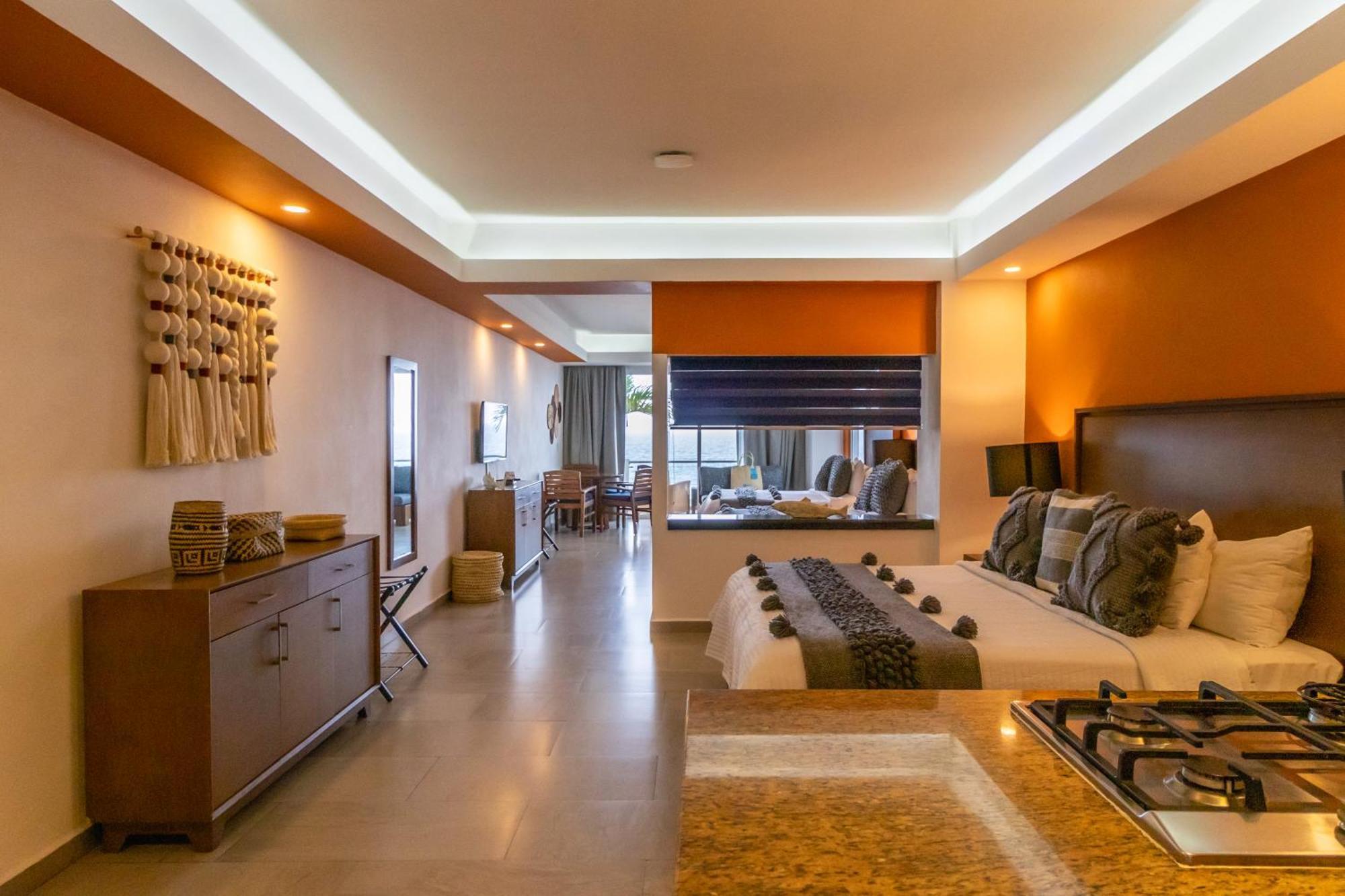The Paramar Beachfront Boutique Hotel With Breakfast Included - Downtown Malecon Puerto Vallarta Ngoại thất bức ảnh