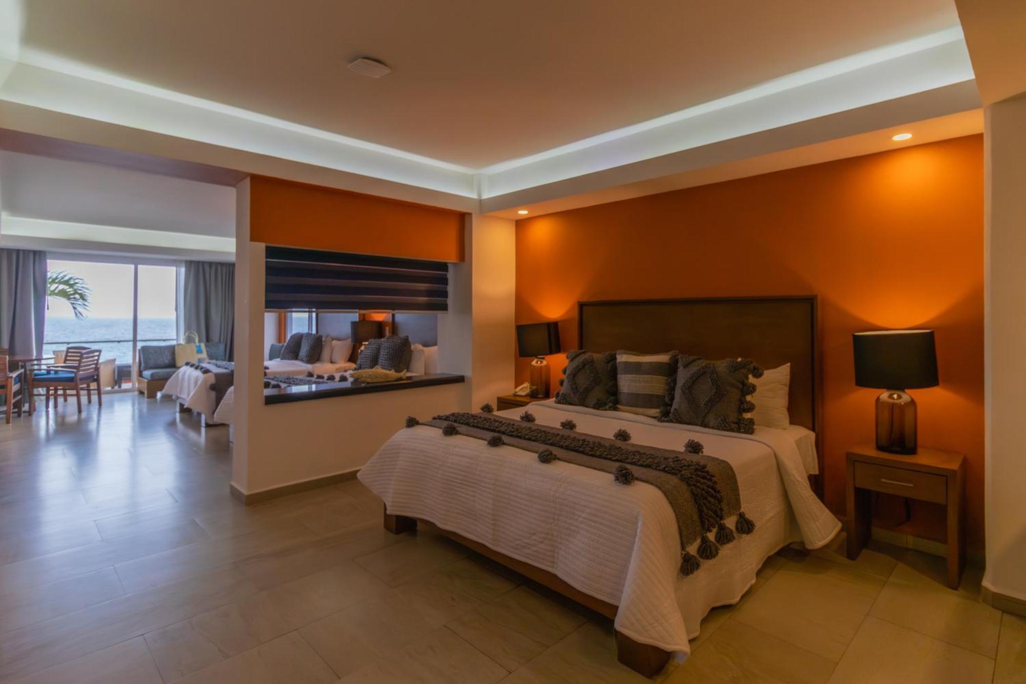 The Paramar Beachfront Boutique Hotel With Breakfast Included - Downtown Malecon Puerto Vallarta Ngoại thất bức ảnh