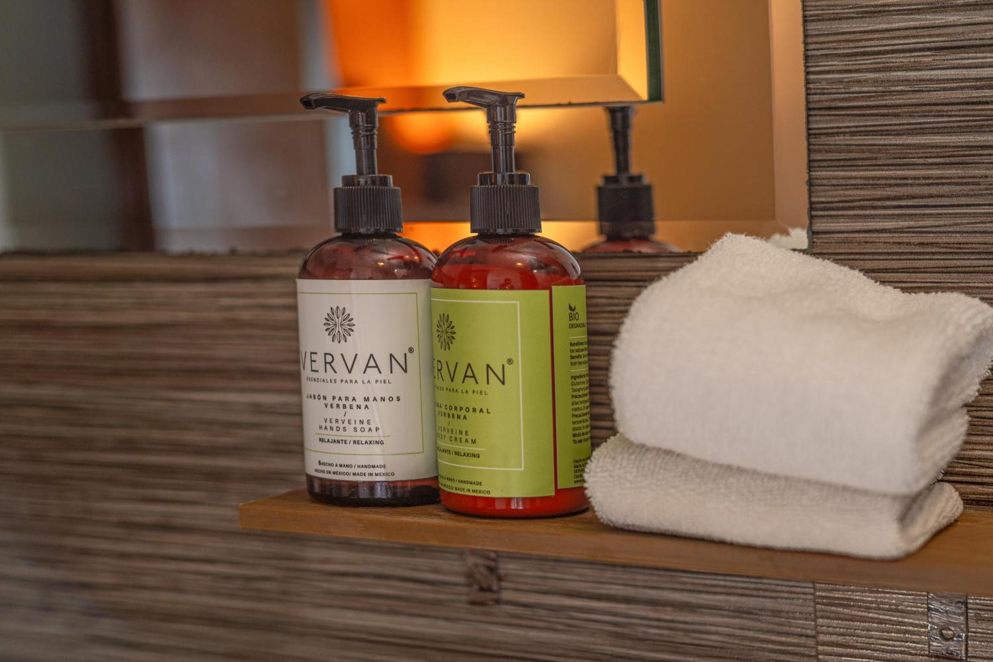 The Paramar Beachfront Boutique Hotel With Breakfast Included - Downtown Malecon Puerto Vallarta Phòng bức ảnh